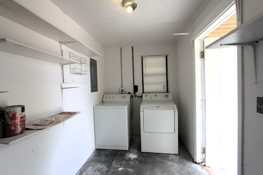 Building Photo - 5647 20th St