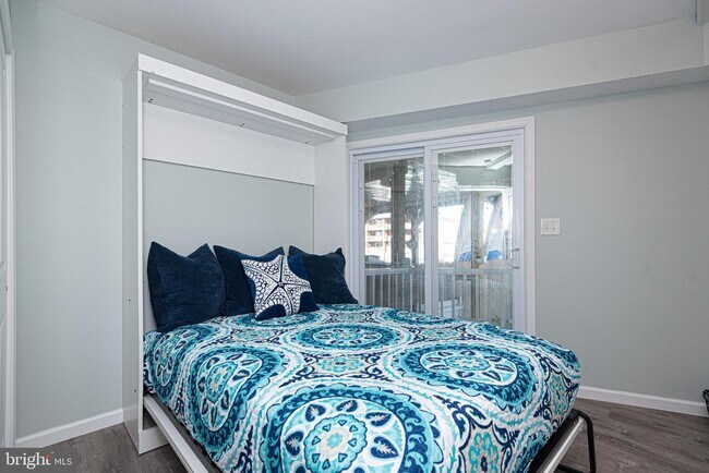 Building Photo - 148 Captains Quarters Rd