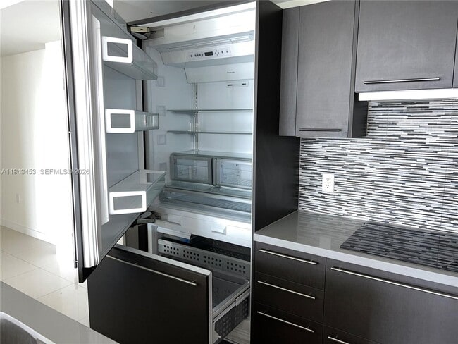 Building Photo - 7825 NW 107th Ave