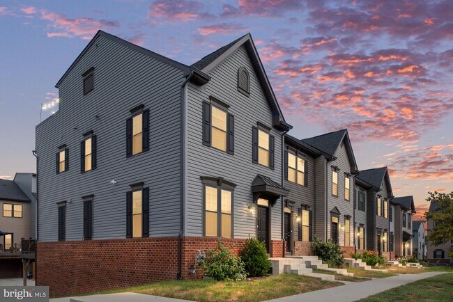 Building Photo - 1328 Trestle Dr