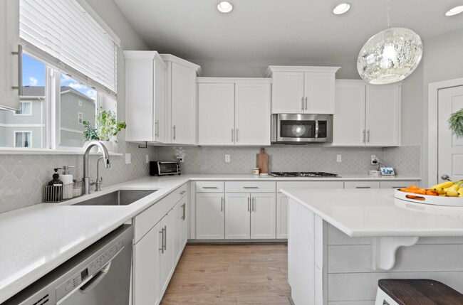 Building Photo - Beautiful home for rent!