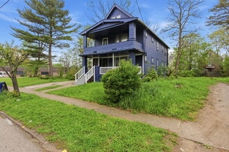 Building Photo - 11617 Forest Ave