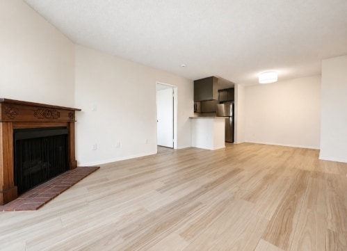 Interior Photo - 3732 Veteran Ave