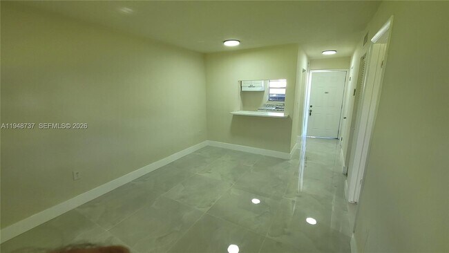 Building Photo - 13240 Port Said Rd