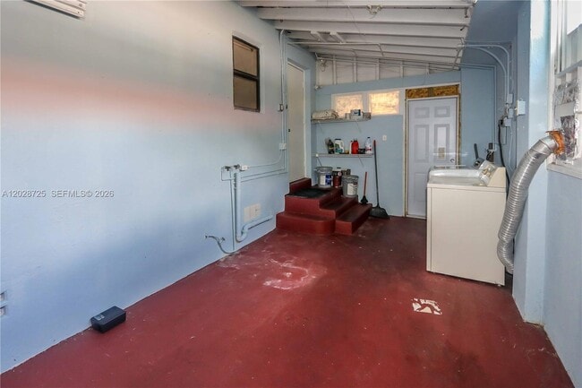 Building Photo - 706 S 19th Ave