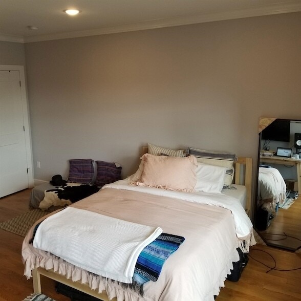 Building Photo - 3 Perrine Ave