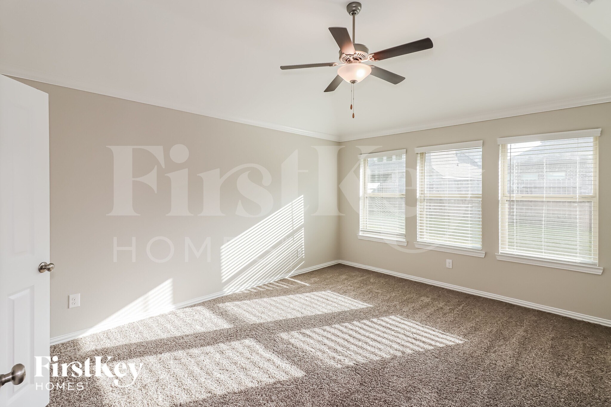 Building Photo - 1648 Breezewood Dr