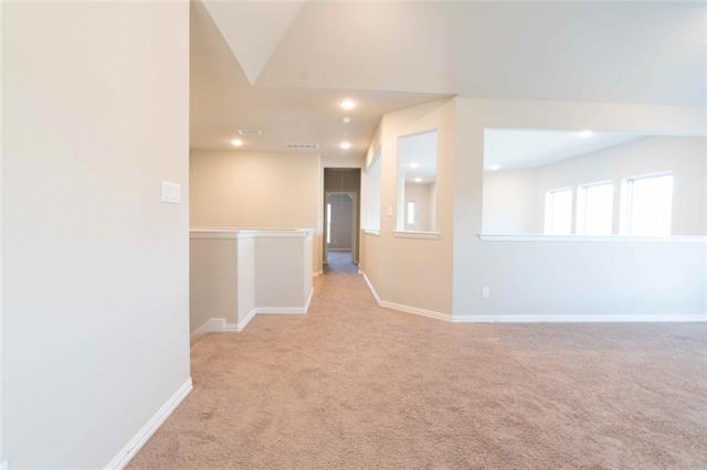 Building Photo - 8635 Edgemere Dr