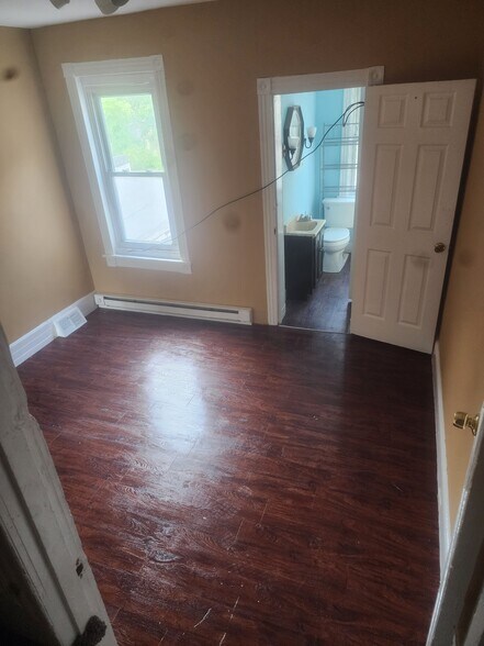 Building Photo - 519 tulpehocken street