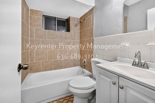 Building Photo - 7405 Olian Dr
