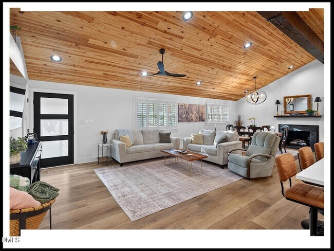 Building Photo - 5008 Autumn Dr