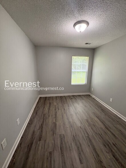 Building Photo - 8514 Kaden Dr