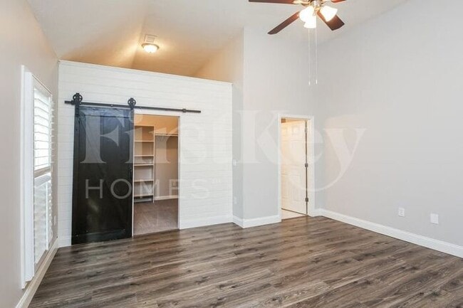 Building Photo - 77 Cypress Dr