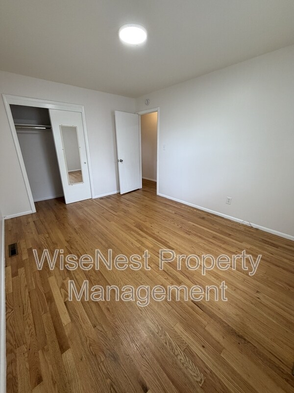 Building Photo - 11724 Fremont Ave