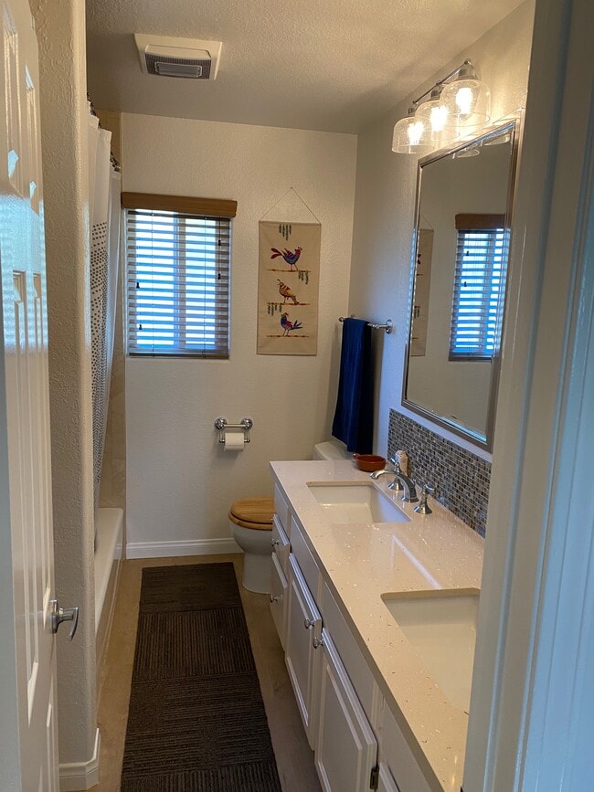 Bathroom - 848 Pacific St