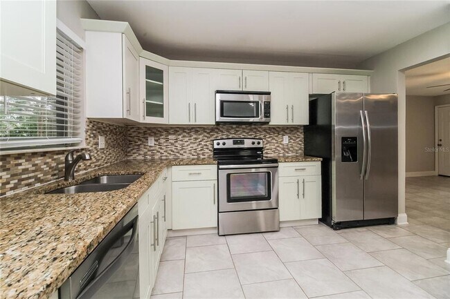 Building Photo - 605 Crosby Dr