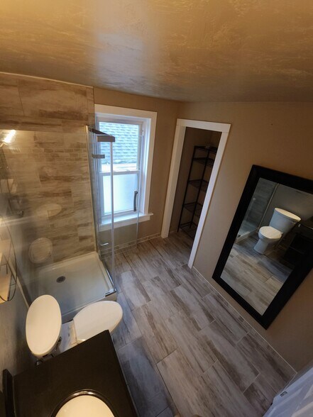bathroom - 1313 Wisconsin Ave