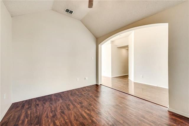 Building Photo - 6204 Autumnwood Dr