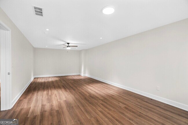 Building Photo - 1540 Bramlett Blvd