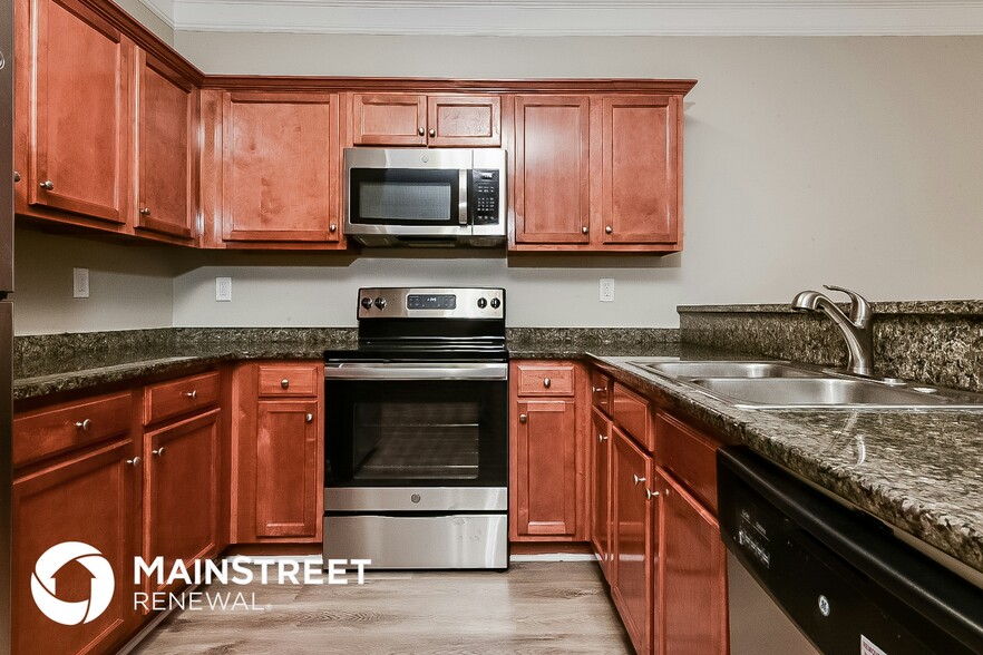 Building Photo - 520 Hansen Dr