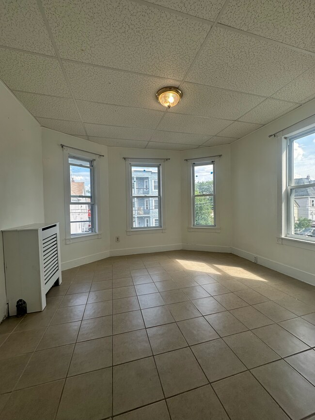 Building Photo - 100 Aiken Ave