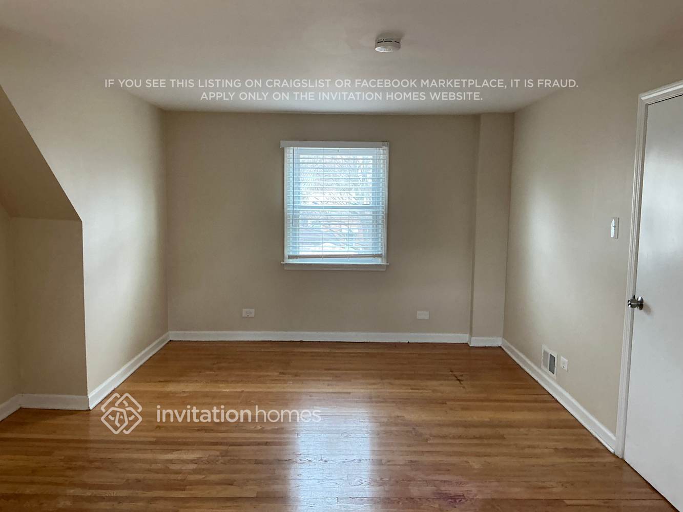 Building Photo - 1808 W 187th St