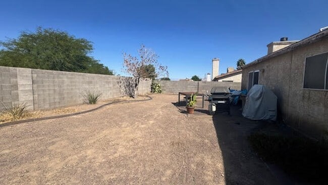 Building Photo - 3bedroom Single-Story Home