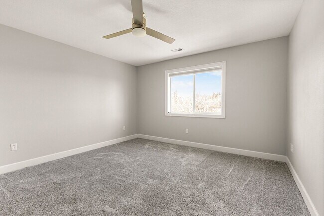 Building Photo - 9746 SW 34th Pl