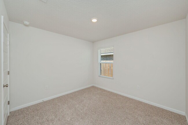 Building Photo - 2837 Patriot Ridge Dr