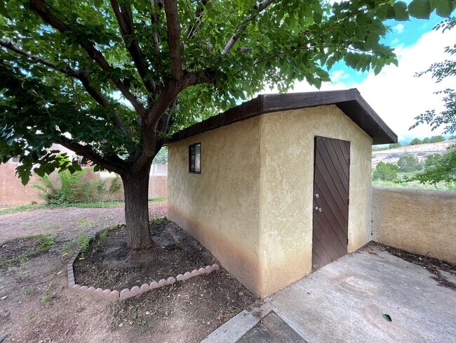 Building Photo - 2134 Candelero St