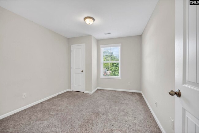 Building Photo - 493 Dawsons Park Wy