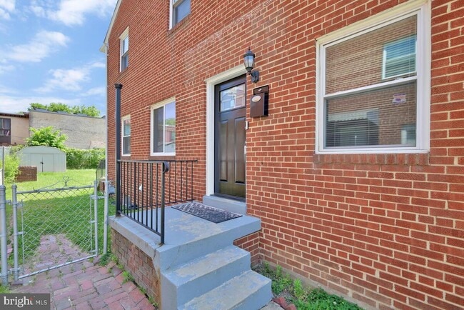 Building Photo - 4304 Wheeler Rd SE