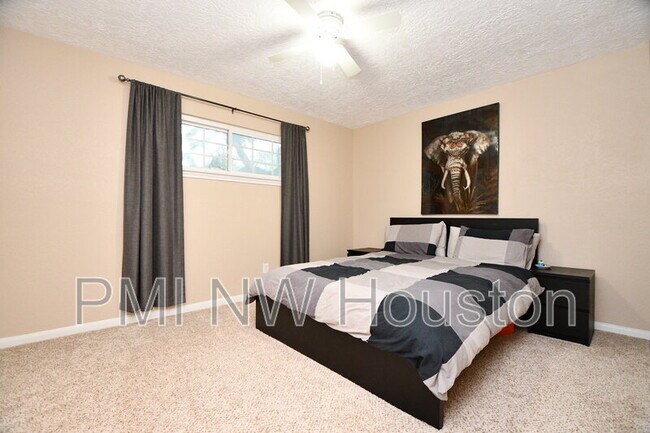 Building Photo - 3410 Plum Brook Ln