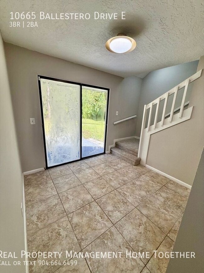 Building Photo - 10665 Ballestero Dr E