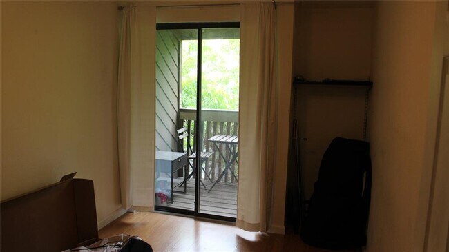 Building Photo - 612 Park Pl