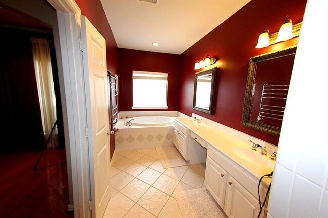 Building Photo - 7202 Harmony Cove