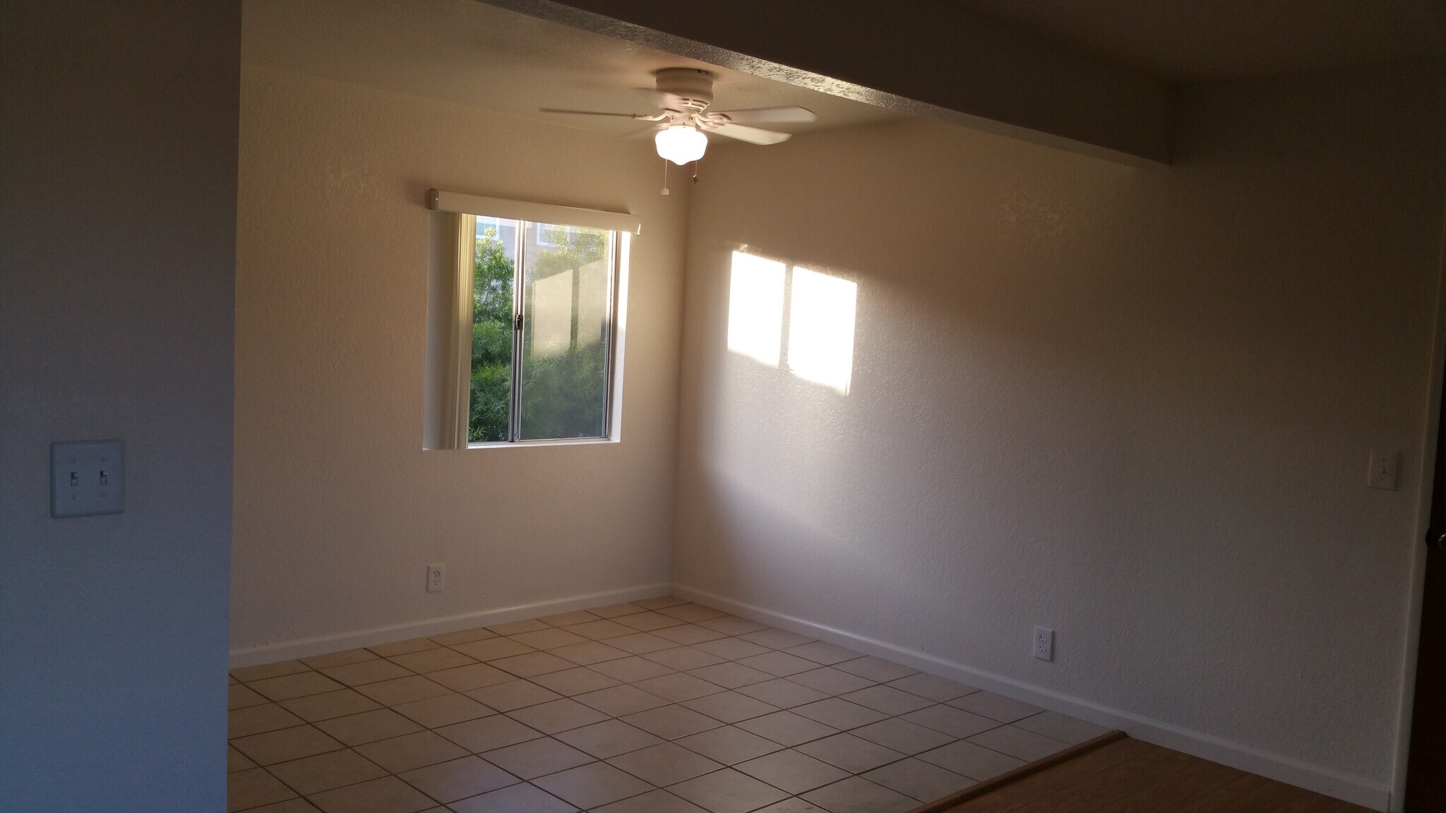 Dining Room - 3843 Huron Ave