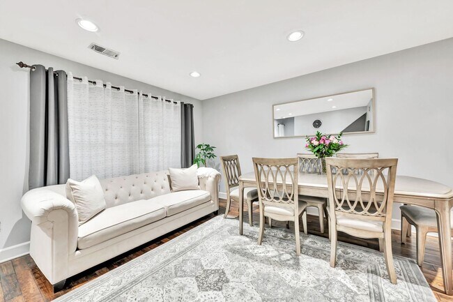 Interior Photo - Villas at Pine