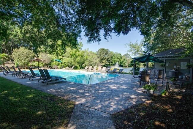 Building Photo - 340 Sandpiper Dr