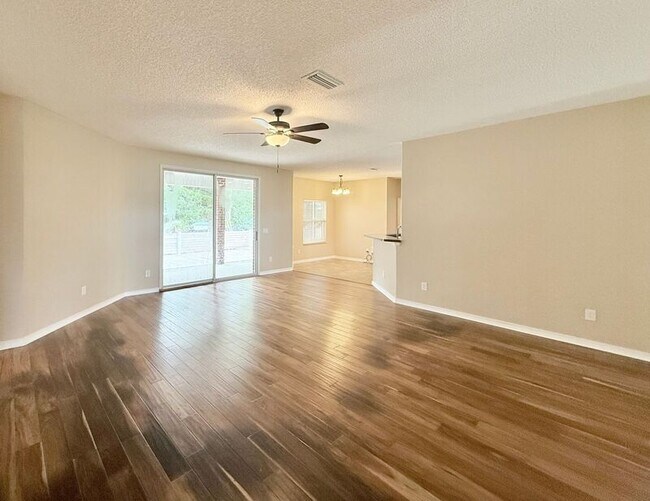 Building Photo - 4607 Carmel Cir