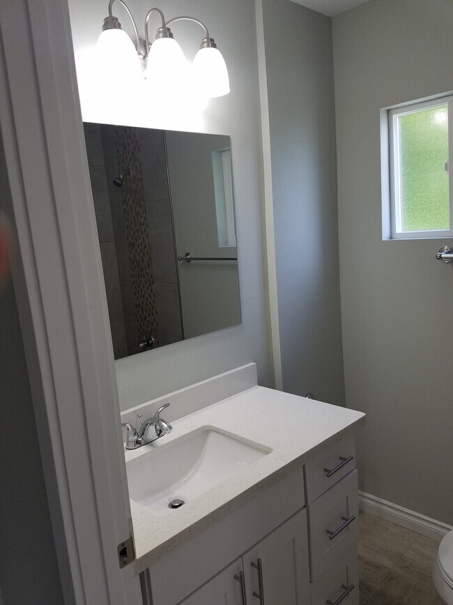 Building Photo - 9253 51st Ave S