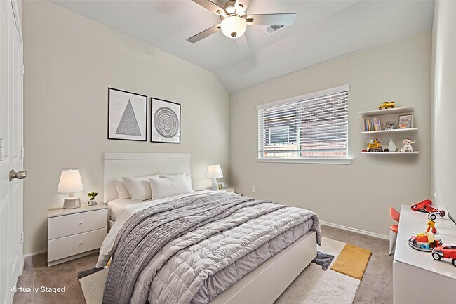 Building Photo - 1011 Shl Crk Trl