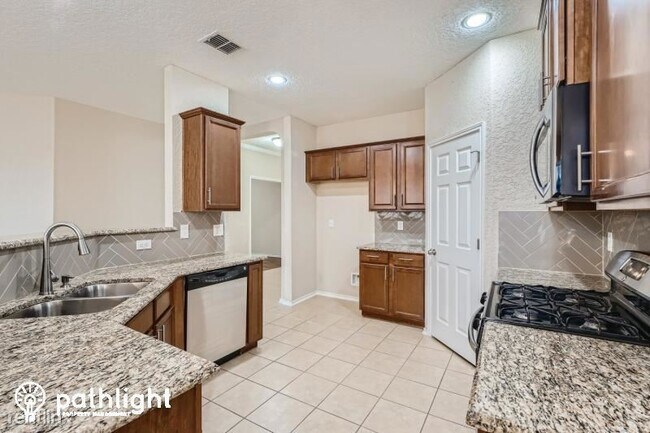 Building Photo - 3 br, 2 bath House - 6526 Palmetto Way UNIT