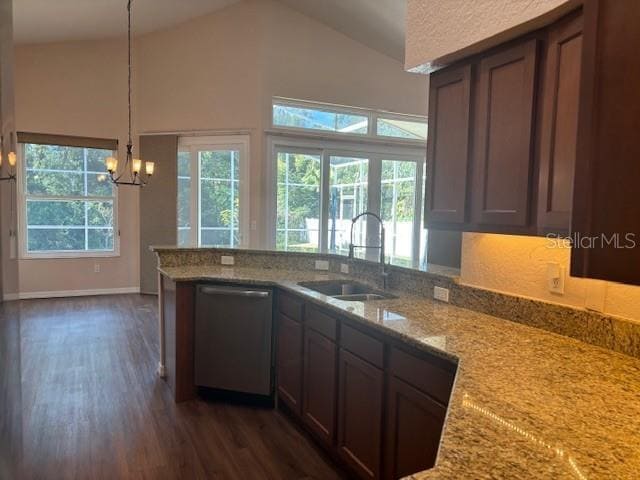 Building Photo - 736 Sunflower Dr