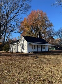 Building Photo - 7723 Turnpike Rd