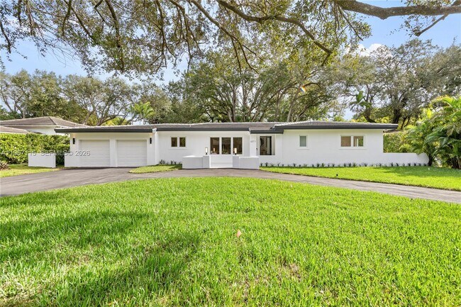 Building Photo - 6011 Maynada St