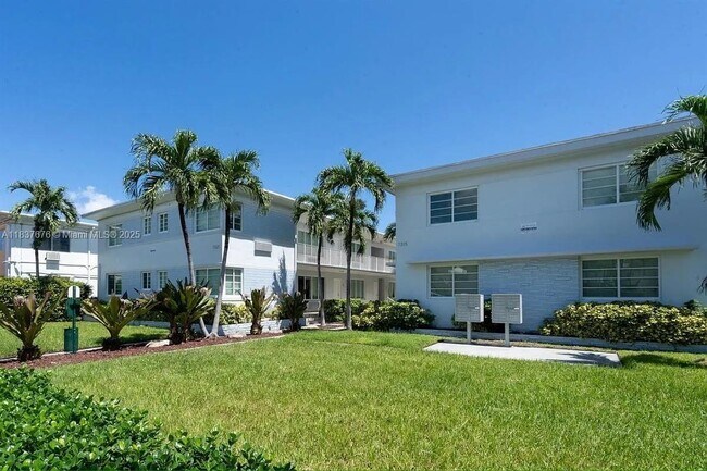 Building Photo - 7315 Carlyle Ave