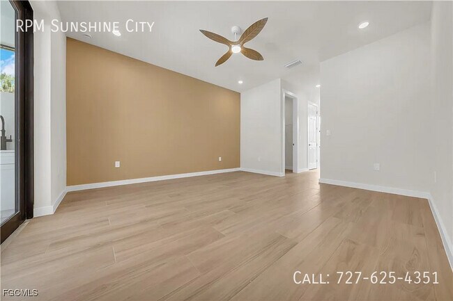 Building Photo - 2719 2nd St NW