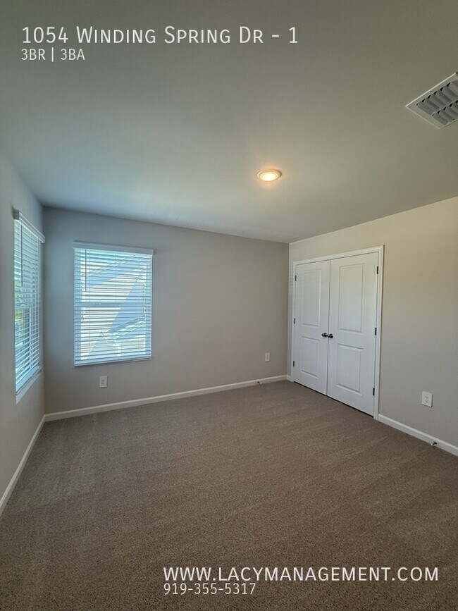 Building Photo - 1054 Winding Spg Dr