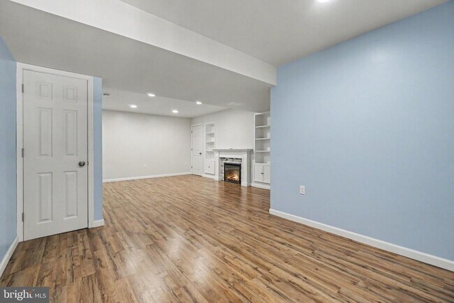 Building Photo - 335 Cindy Dr